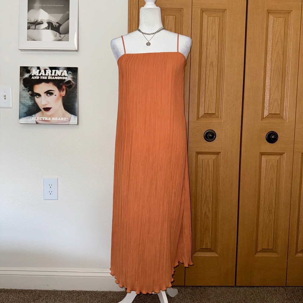 Madewell Orange Plisse Pleated Midi Dress Adjustable Straps Lettuce Hem Size 00